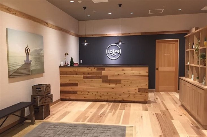 ロイブのフロント